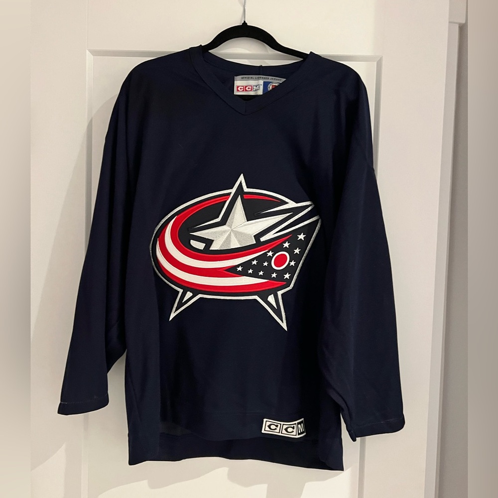 Men’s Columbus blue jackets jersey medium
